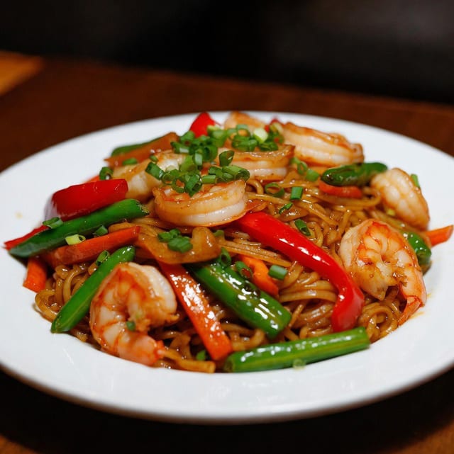 Shrimp Hakka Noodles.